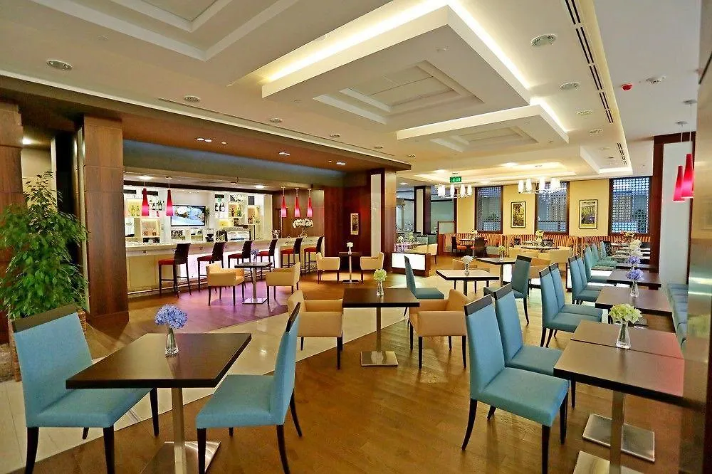 Hilton Garden Inn Astana 4*, Astaná Kazajstán